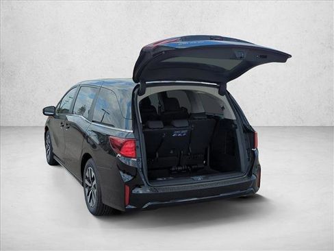 Used 2026 Honda HR-V EX-L image 10