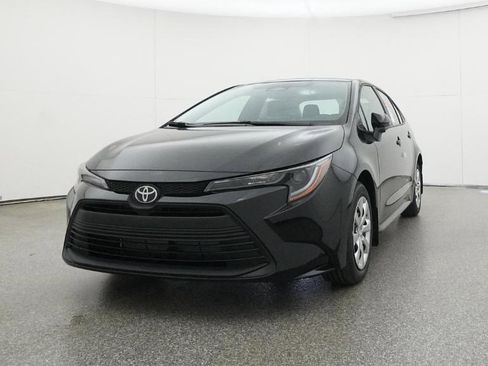 New 2026 Toyota Corolla LE image 11