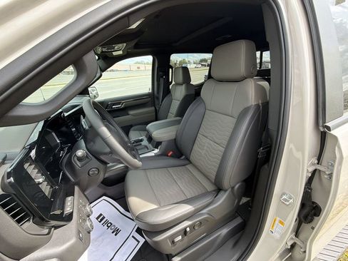 New 2026 Chevrolet Silverado 1500 ZR2 w/ LPO, Dark Essentials Package AWD/4WD image 17
