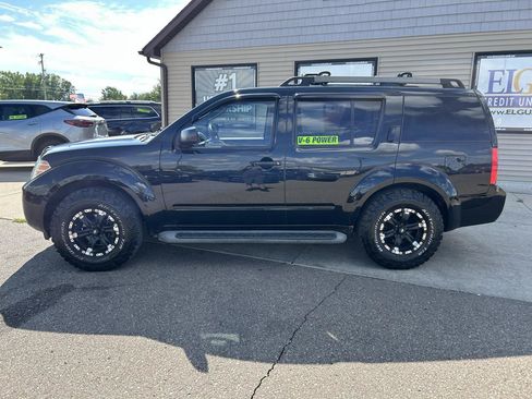 Used 2011 Nissan Pathfinder S AWD/4WD image 8