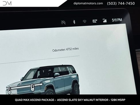 Used 2026 Rivian R1S Premium AWD/4WD image 39