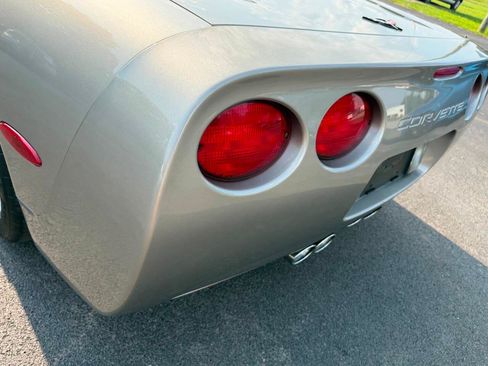 Used 1999 Chevrolet Corvette Convertible w/ Performance Handling Pkg RWD image 20