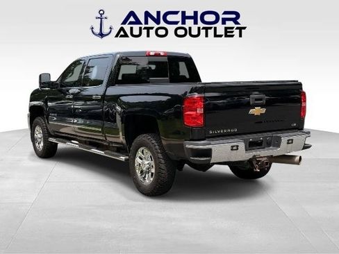 Used 2018 Chevrolet Silverado 2500 LTZ w/ Duramax Plus Package AWD/4WD image 6