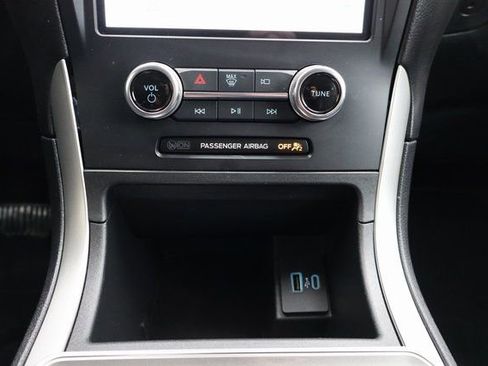 Used 2024 Ford Edge SEL image 21