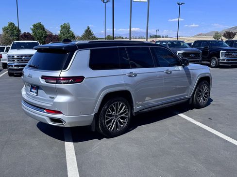 Used 2022 Jeep Grand Cherokee L Summit AWD/4WD image 6