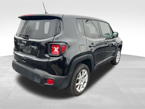 Used 2023 Jeep Renegade Latitude image 7