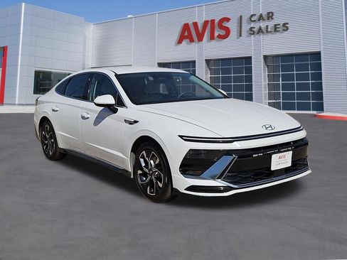 Used 2025 Hyundai Sonata SEL FWD image 3