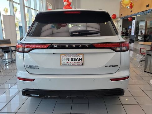 New 2026 Nissan Rogue Platinum AWD/4WD image 16