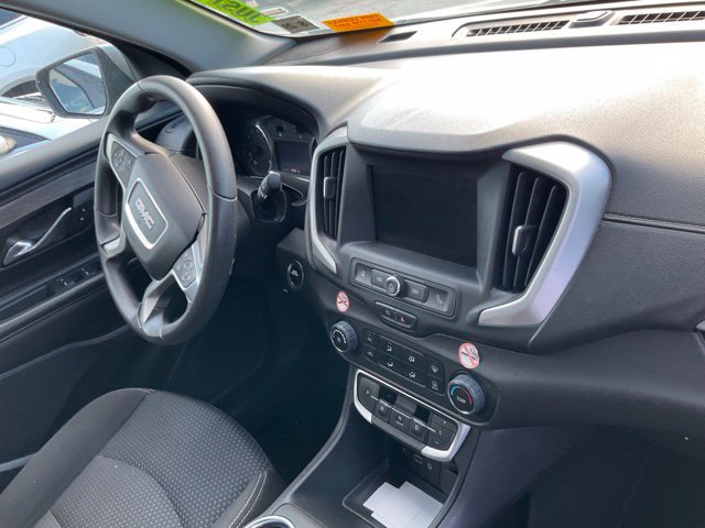 Used 2024 GMC Terrain SLE AWD/4WD image 11