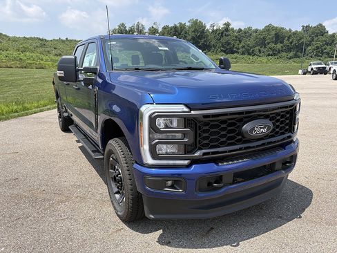 New 2026 Ford F250 XL w/ STX Appearance Package AWD/4WD image 7