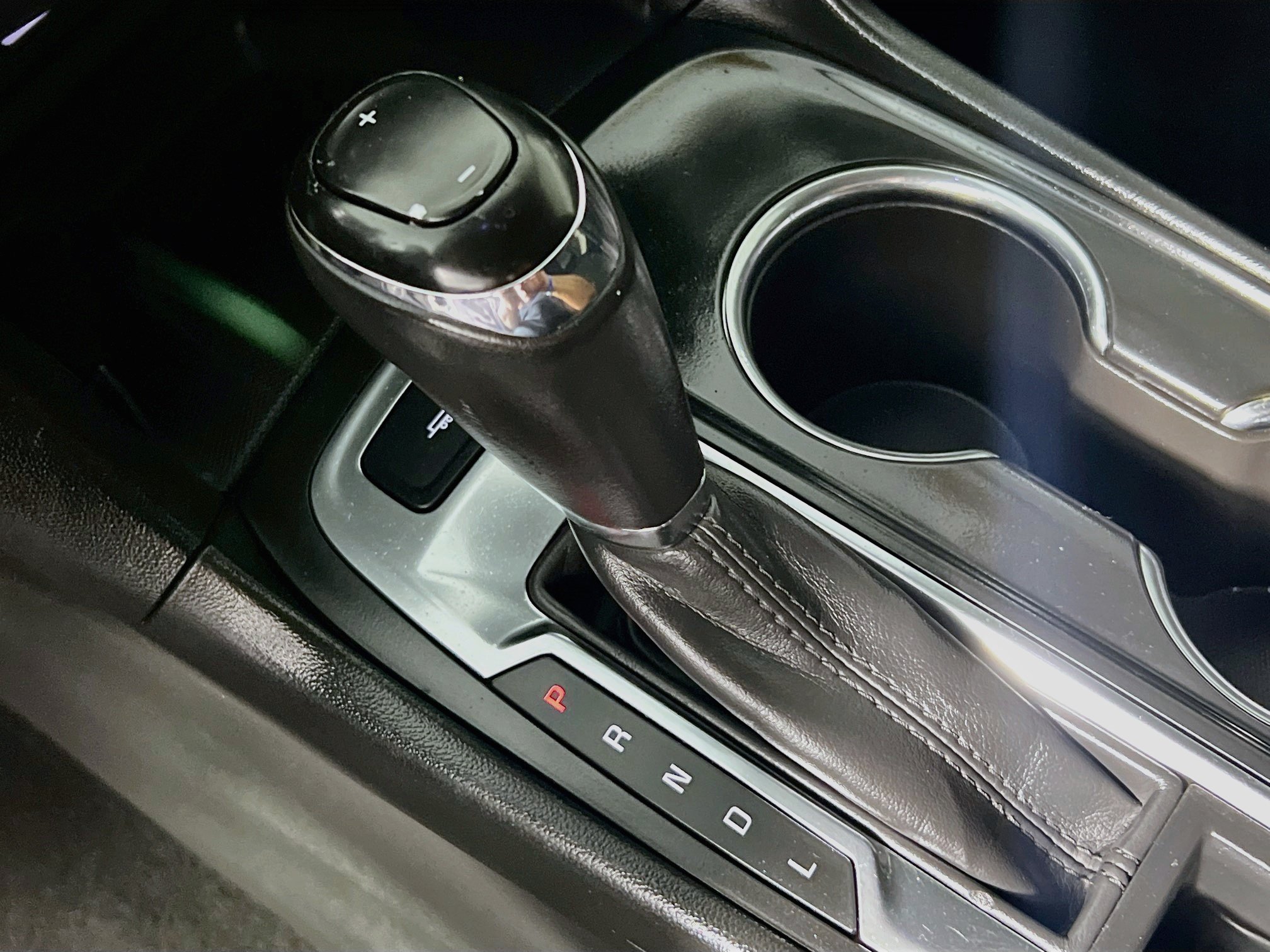 Used 2019 Chevrolet Equinox Premier FWD image 24