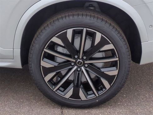 New 2026 Volvo XC90 B6 Ultra image 12