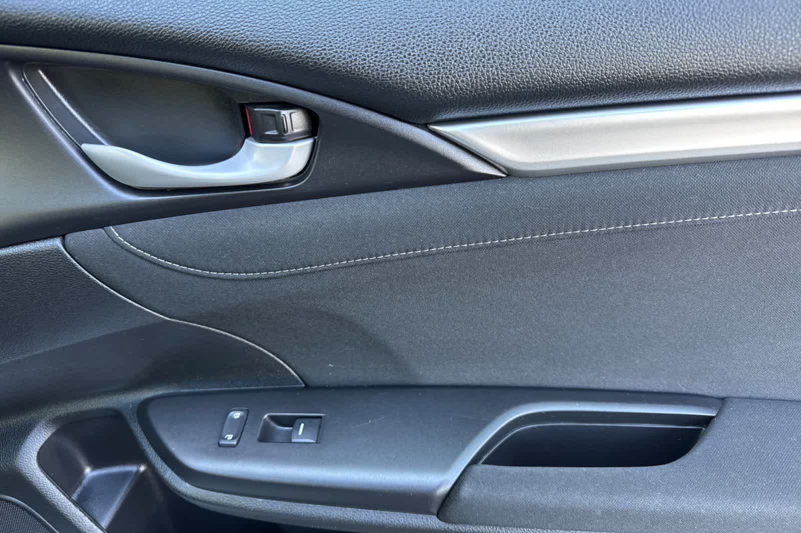 Used 2018 Honda Civic EX-T image 17