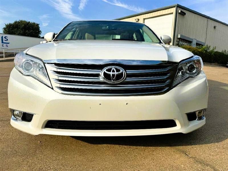 Used 2011 Toyota Avalon Limited FWD image 12