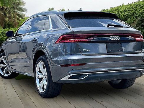 Used 2019 Audi Q8 Premium Plus w/ Premium Plus AWD/4WD image 9