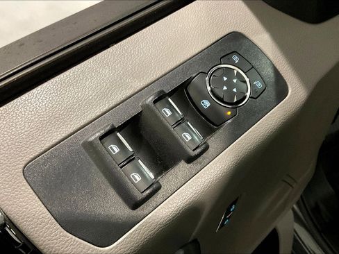 Used 2018 Ford F150 XLT w/ Equipment Group 302A Luxury AWD/4WD image 34