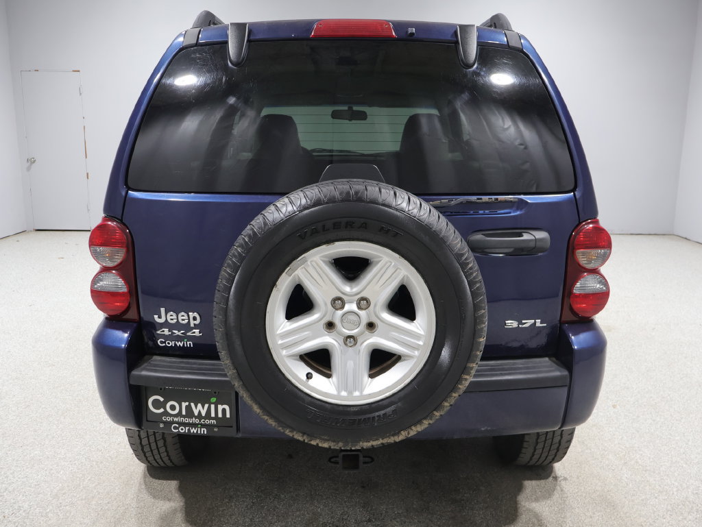 Used 2007 Jeep Liberty Sport AWD/4WD image 8