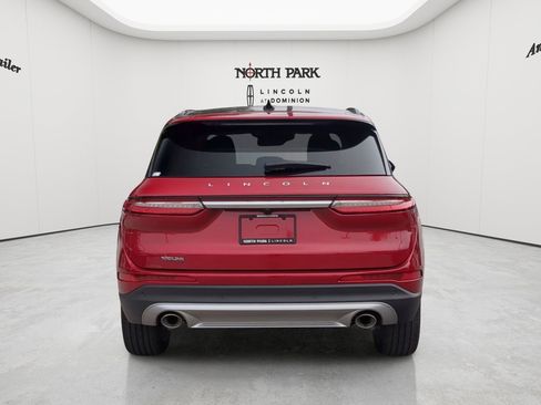New 2026 Lincoln Corsair Reserve FWD image 4