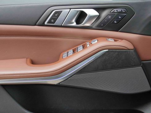 Certified 2023 BMW X7 M60i w/ Executive Package image 15