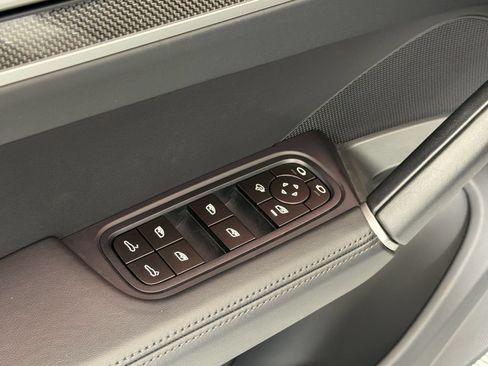 Certified 2026 Porsche Cayenne GTS AWD/4WD image 28