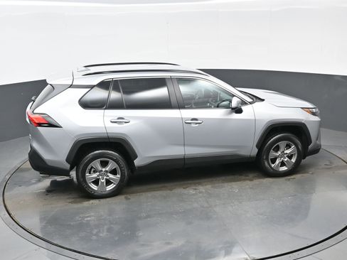 Used 2024 Toyota RAV4 XLE image 41