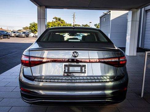 New 2026 Volkswagen Jetta SE image 15