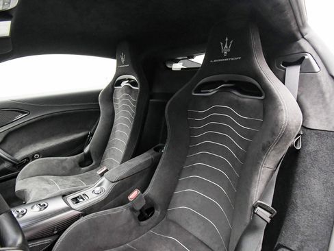 New 2025 Maserati MC20 Coupe image 11