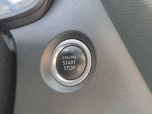 Used 2023 Toyota Corolla SE image 33