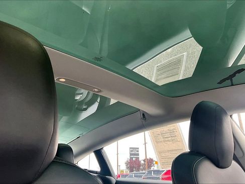 Used 2020 Tesla Model 3 Performance AWD/4WD image 21