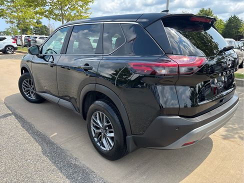 Used 2023 Nissan Rogue S AWD/4WD image 8