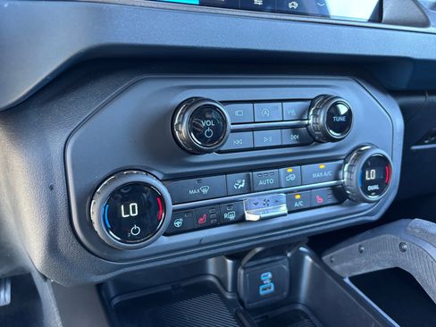 Used 2025 Ford Bronco Raptor image 31