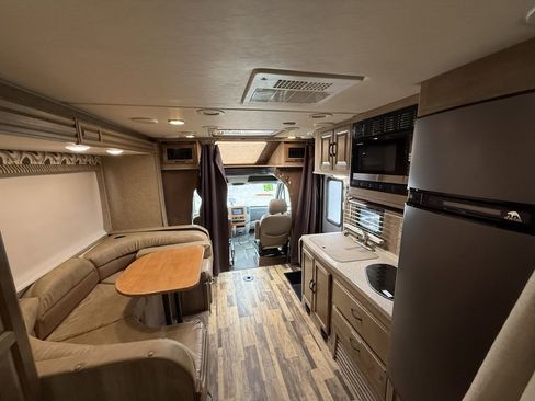 Used 2014 Mercedes-Benz Sprinter 3500 image 82