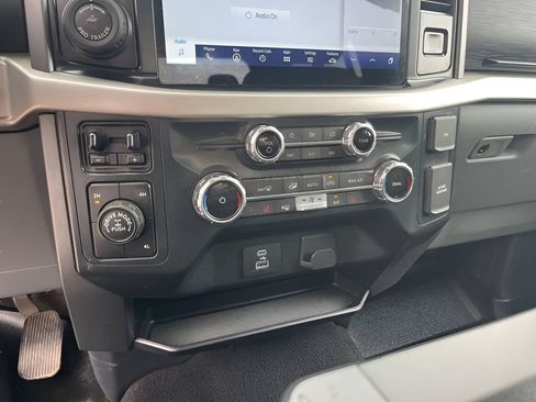 Used 2022 Ford F150 XLT w/ Equipment Group 302A High AWD/4WD image 17