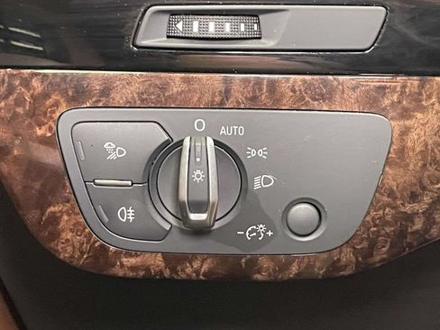 Used 2018 Audi Q7 3.0T Premium Plus AWD/4WD image 33
