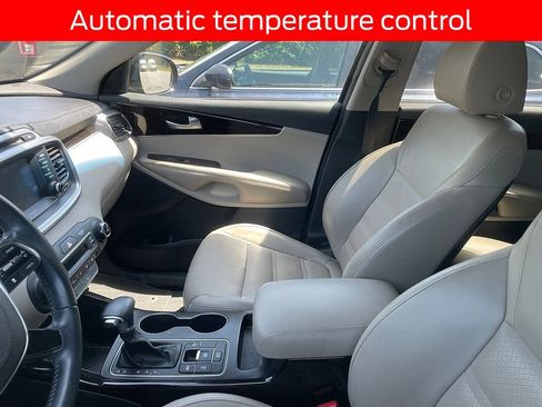 Used 2019 Kia Sorento EX AWD/4WD image 10