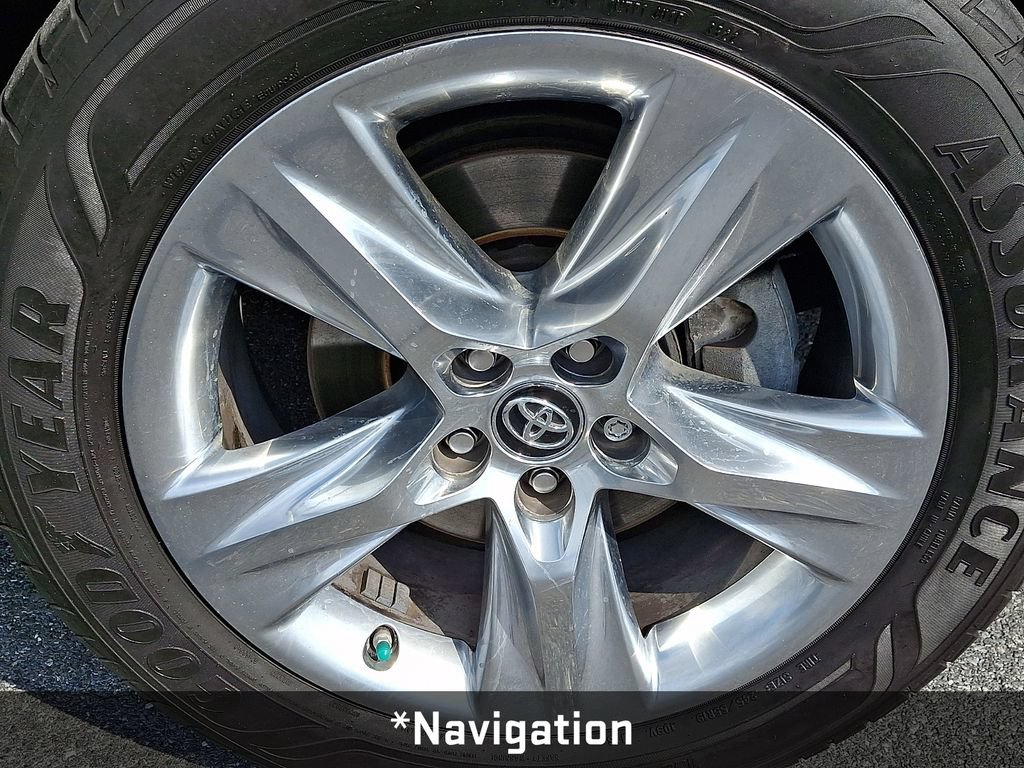Used 2019 Toyota Highlander Limited AWD/4WD image 10