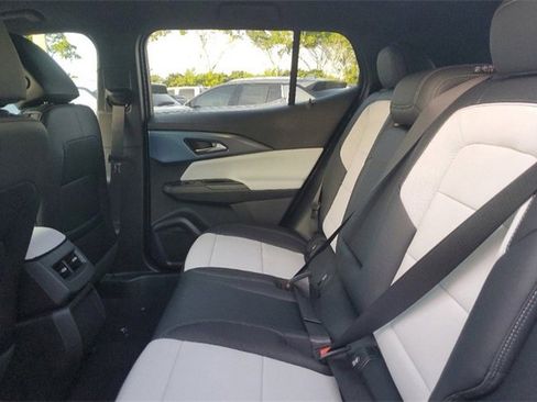 New 2026 Chevrolet Equinox EV LT image 6