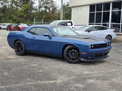 Used 2020 Dodge Challenger GT image 2