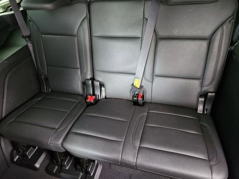 Used 2024 Chevrolet Tahoe Z71 w/ Luxury Package image 29