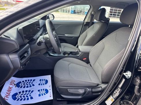 Used 2025 Kia K4 FWD image 9