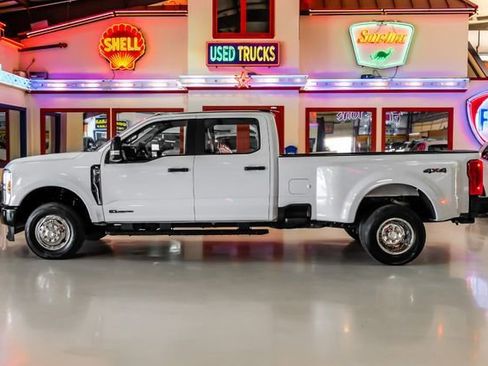 Used 2024 Ford F350 XL AWD/4WD image 12