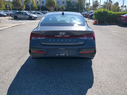 New 2026 Hyundai Elantra Limited image 6