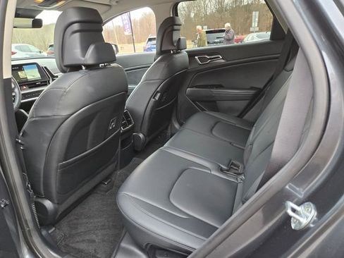 Used 2023 Kia Sportage EX image 10