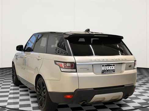 Used 2017 Land Rover Range Rover Sport HSE image 6