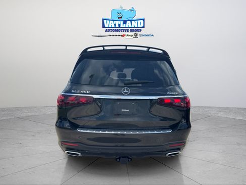 Used 2025 Mercedes-Benz GLS 450 4MATIC image 4