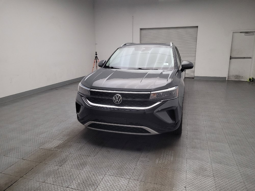 Used 2022 Volkswagen Taos SE w/ Panoramic Sunroof Package AWD/4WD image 15