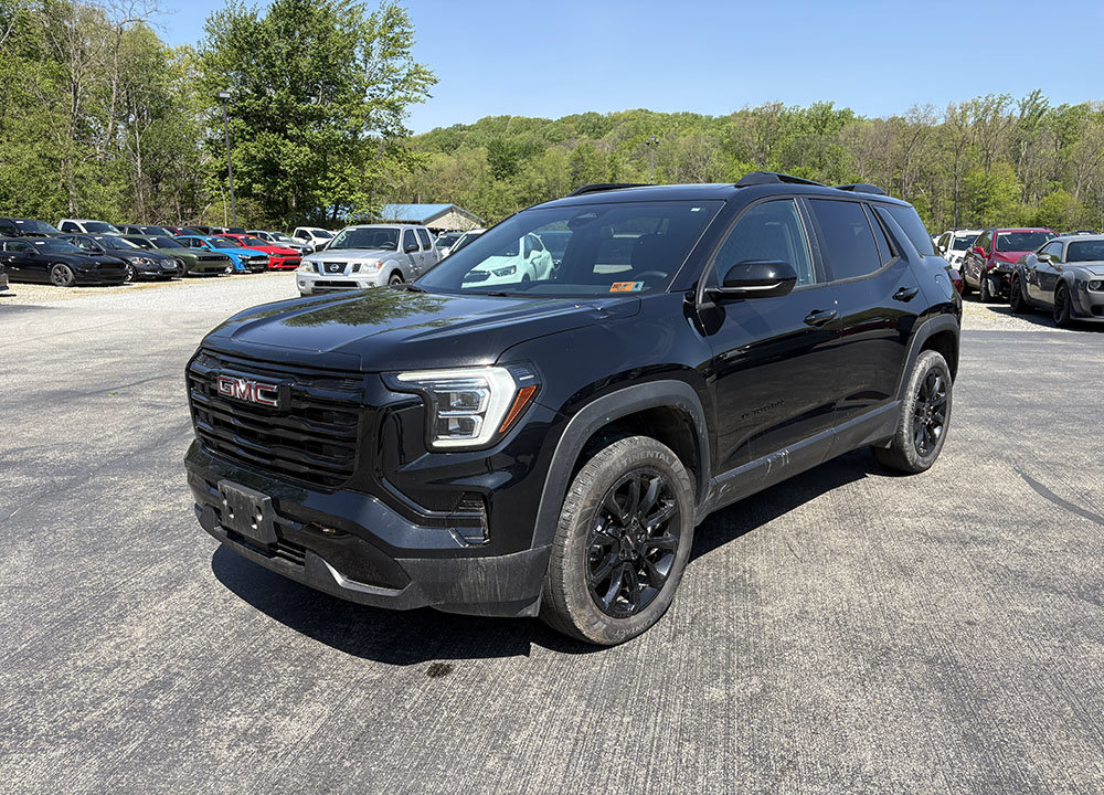 Used 2025 GMC Terrain Elevation w/ Elevation Premium Package AWD/4WD image 1