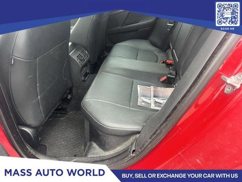 Used 2017 Jaguar XE Premium image 6