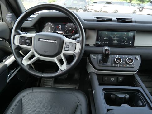 Used 2023 Land Rover Defender 110 S AWD/4WD image 18
