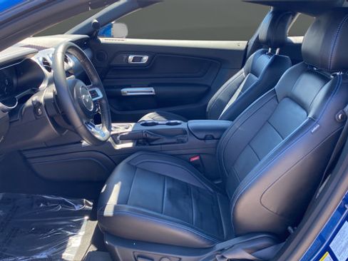 Used 2022 Ford Mustang GT Premium w/ Equipment Group 401A RWD image 10